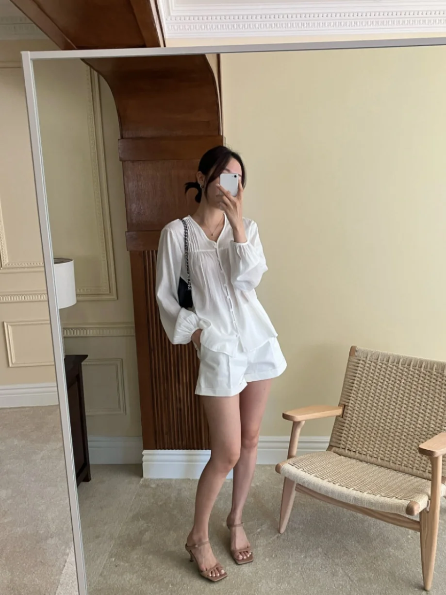 

Women's V-ne Pleated irt Thin Loose Fitting Chiffon Top Drapey Sle Long Sve Commute Faion Color Polyester