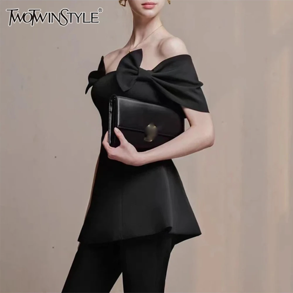 

TWOTWINSTYLE однотонные утягивающие комплекты из двух предметов для женщин, комплект брюк с разрезом на шее и короткими рукавами, топ с бантом и высокой талией, женский новый комплект