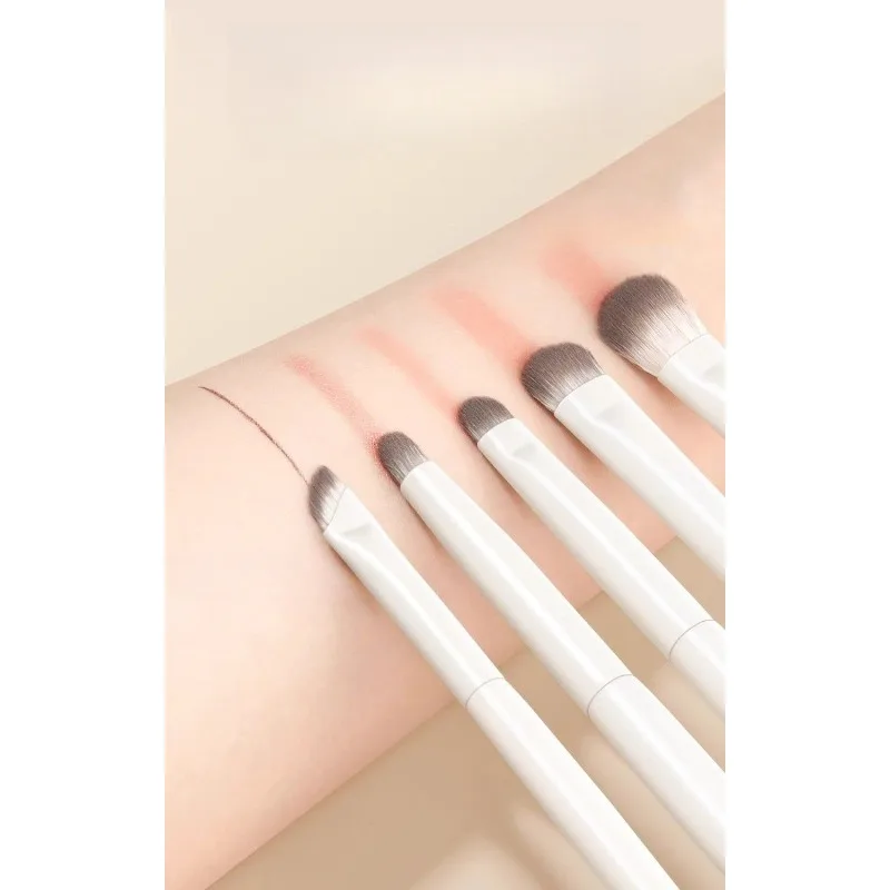 Juego de pinceles de sombra de ojos Yunci de 10 piezas para principiantes, incluidos pinceles para color de base, mezcla de delineador de ojos y maquillaje de ojos detallado