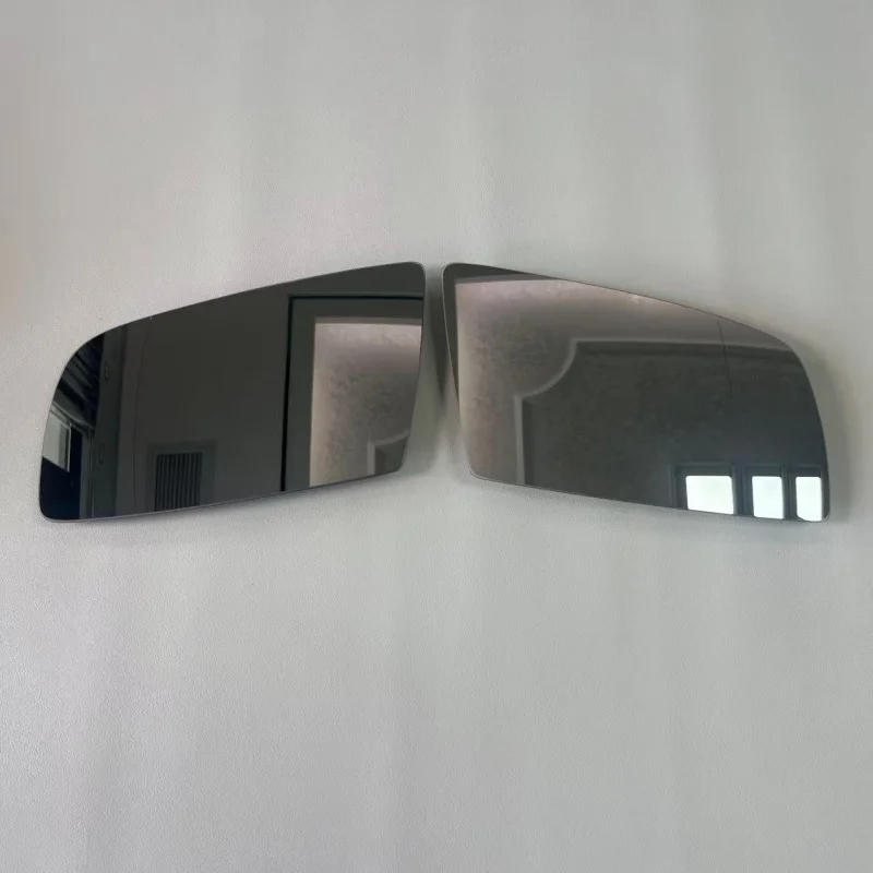 Car Wide Angle Heated Mirror Glass With 4 Pins Rear-view Heating Lenses For BMW 5 E60 / E61 (2003-2009) 6 E63 / E64 (2004-2010)