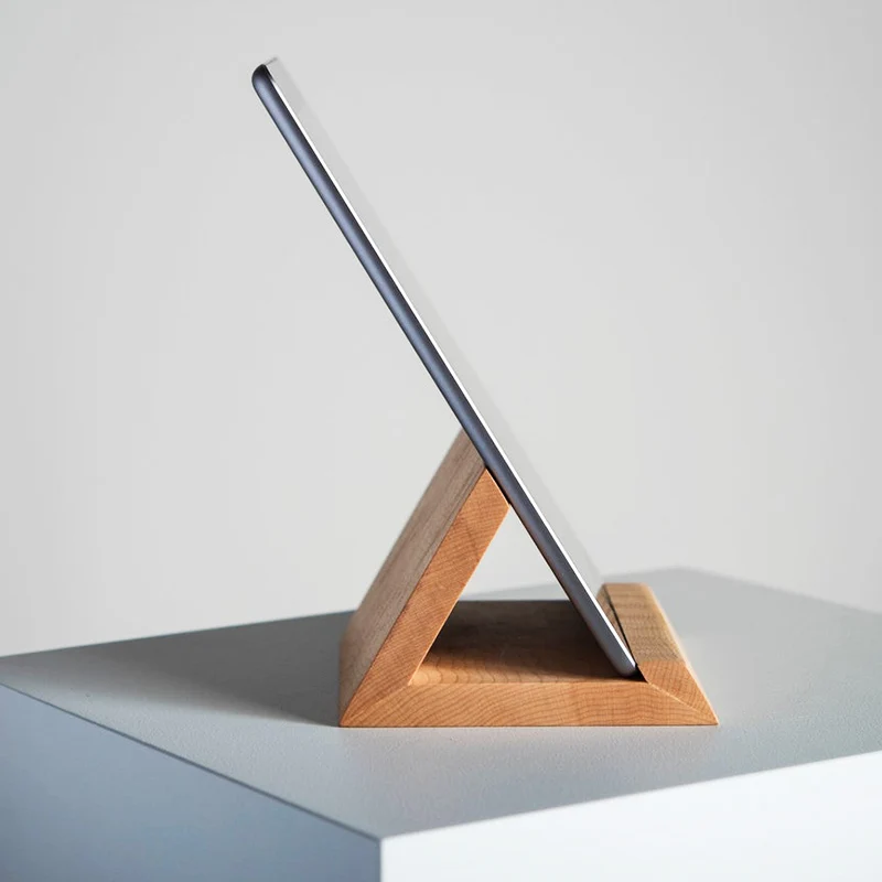 Solid wood tablet bracket, desktop bedside dual-purpose, wooden mobile phone computer support frame