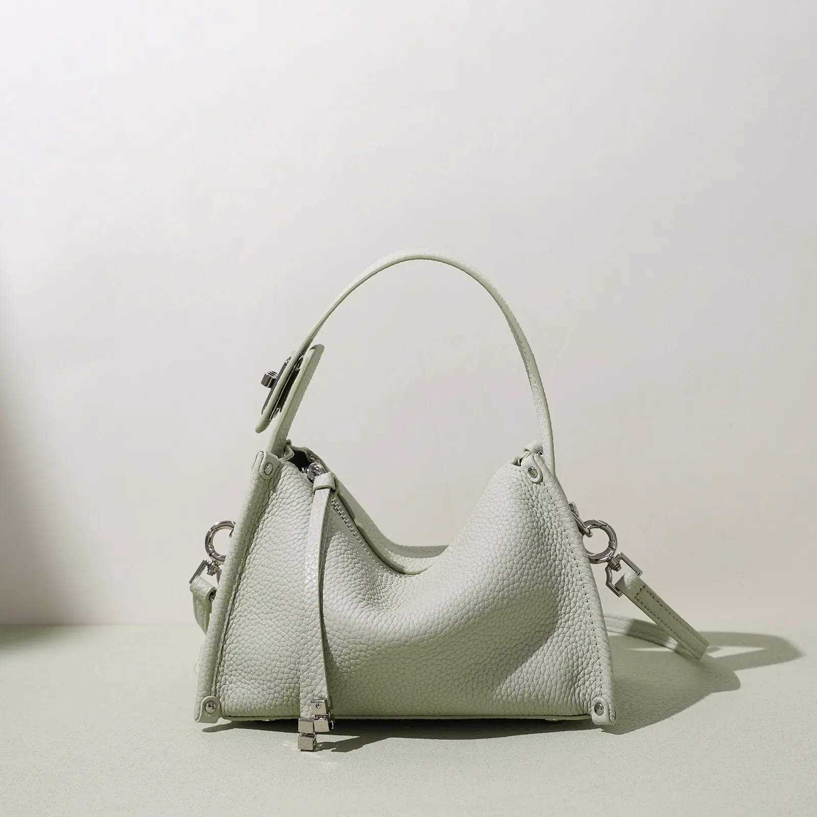 bolso-de-hombro-versatil-de-diseno-novedoso-2026-para-mujer-estilo-casual-y-sofisticado-bandolera-de-alta-gama