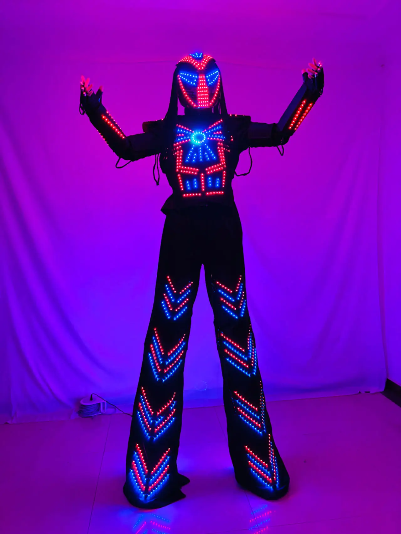 LED Stilts Walker Robot Costume Luminous LED Clothe Full Color Change Kryoman Celebrating Electronic Music Party Show Event Suit