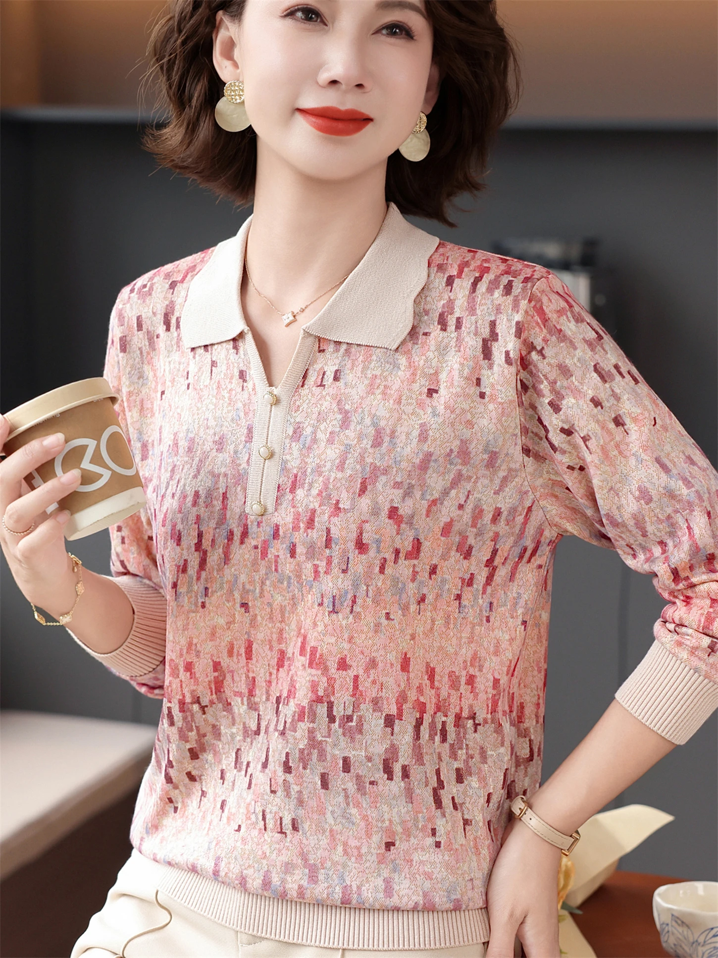 

Faionable Printed irt for Middle-Aged And ly Women Turn-Down Collar Hoodie Comfortable Loose Fit Easy Care