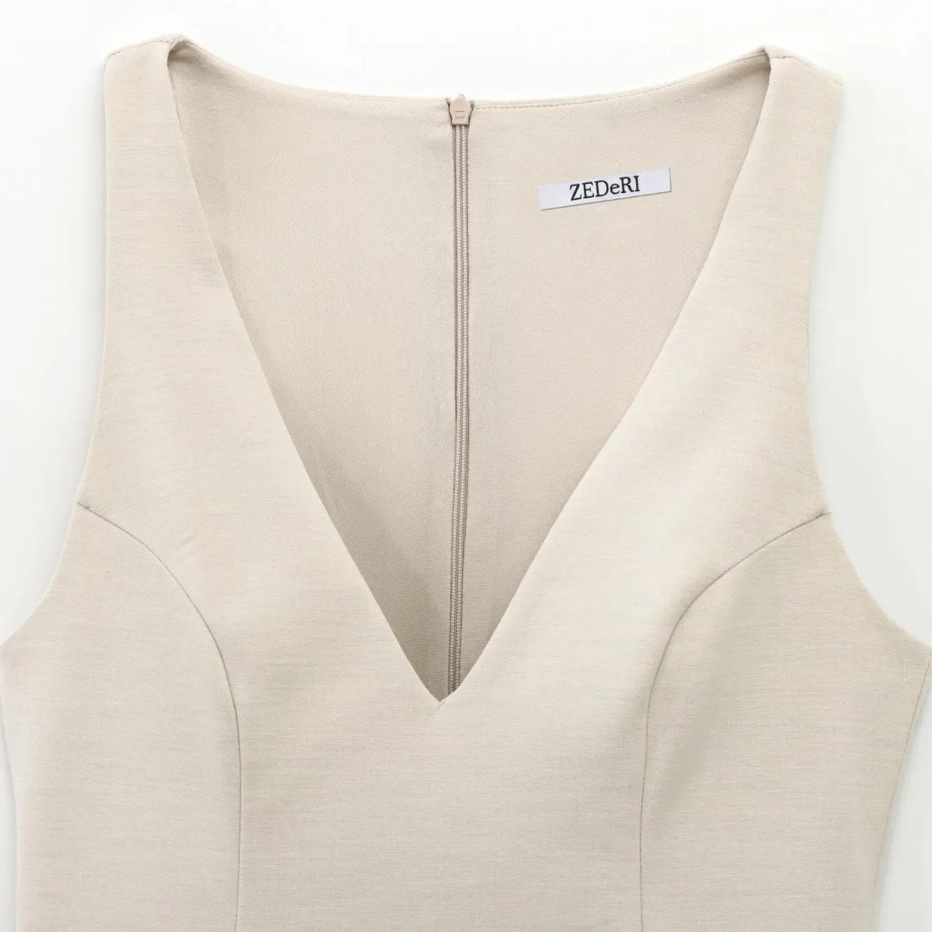 

Spring New Sle Women's Faion ort Skirt ape Hem Flip Cover Decoration Top Polyester Fiber V-ne Zipper Regular Thin