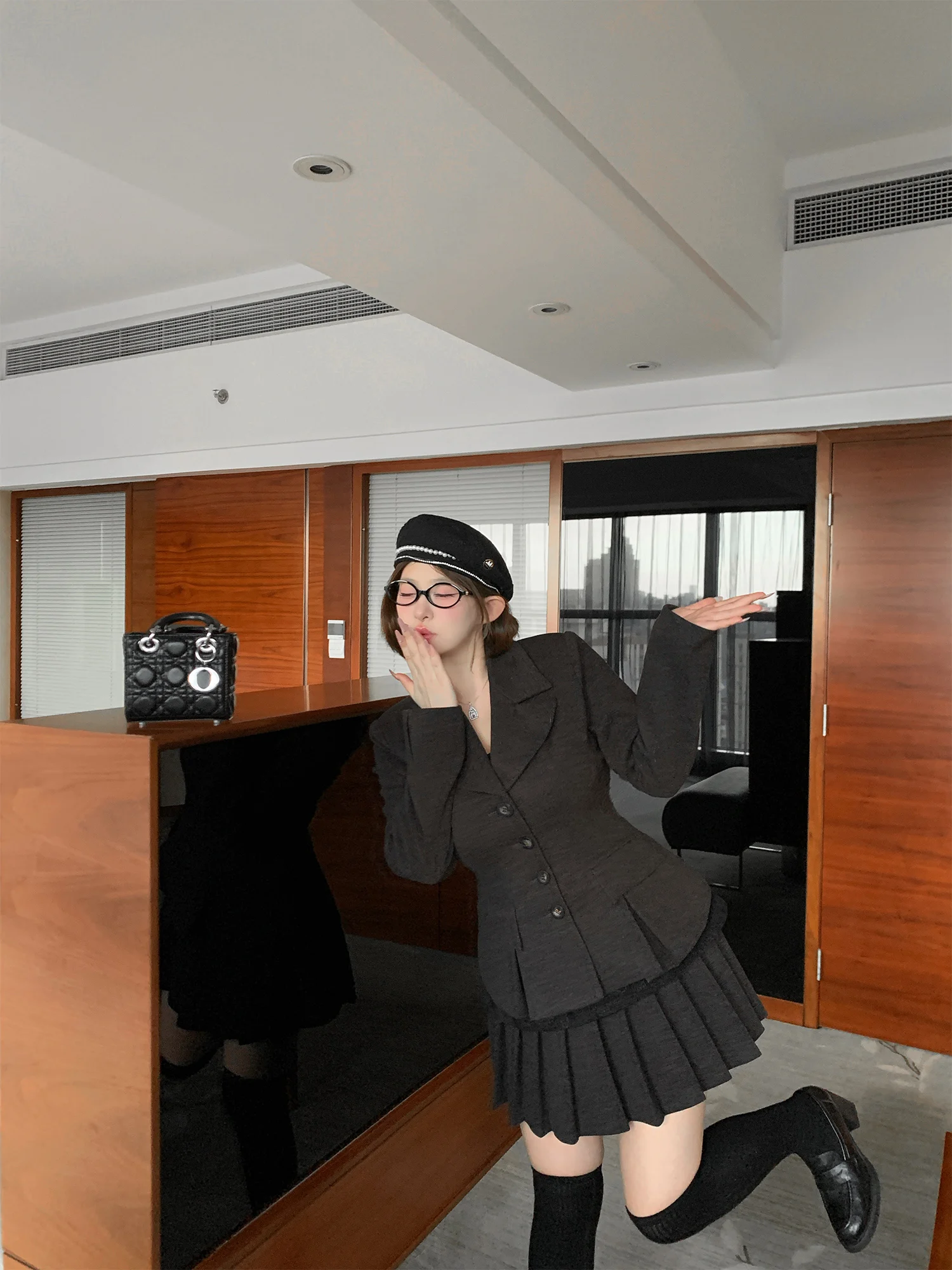 

Комплект офисной одежды от Zhou Bai Zi Scarlett: Женский модный жакет с высокой талией, больших размеров, универсальный, стройнящий, весенняя коллекция