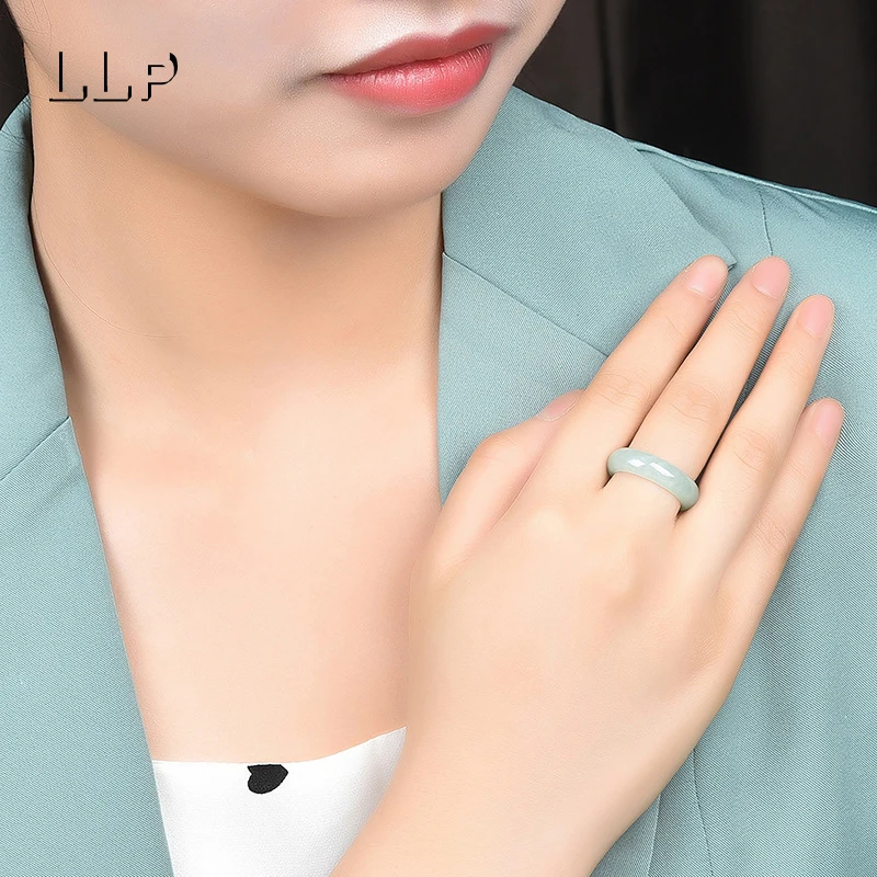 Natürlicher Jade-Ring der Güteklasse A, handgeschnitztes Glücks-Jade-Band für Männer und Frauen, minimalistisches Schmuckgeschenk – Detail 4