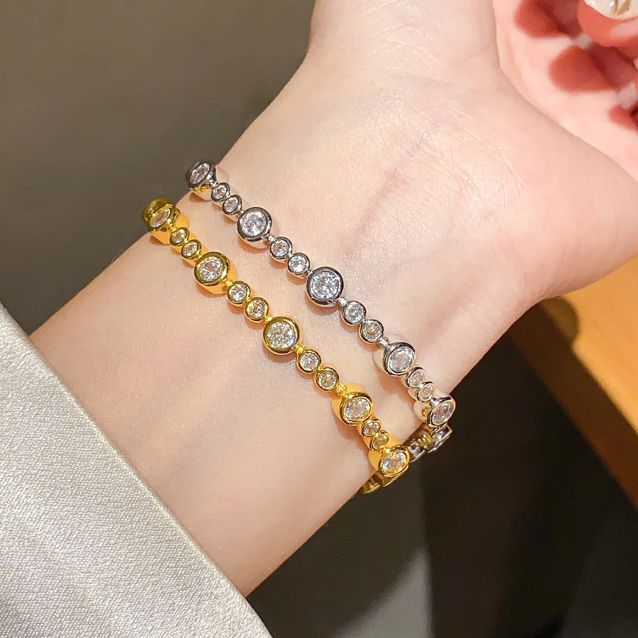 

Zircon Round Minimalist Bracelet - Light Luxury Vintage Elegance, Versatile Stylish Cuff for Women