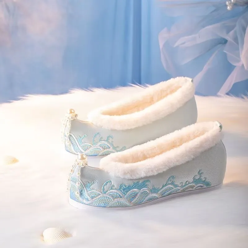 

Chinese Hanfu Embroidered Shoes Women Winter Warm Hanfu Shoes Blue White Pink For Women Plus Size 34-41#