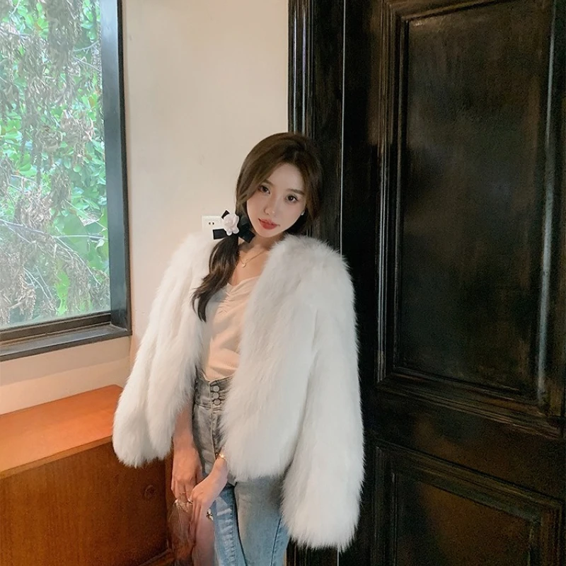 Temperamento comodo, bello e alla moda, cappotto di pelliccia di volpe caldo e delicato, nuovo cappotto corto invernale da donna