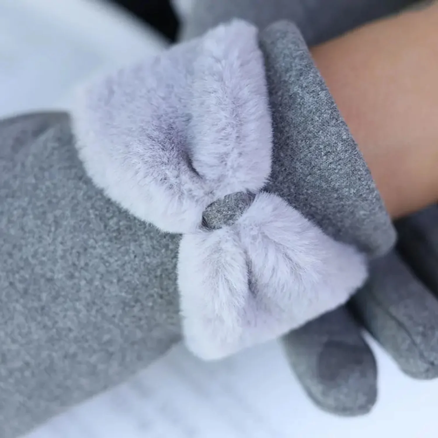 Gants coupe-vent chauds pour femmes, rester confortables, protégés du froid, peinture qualifiée ale blanche, Schmink au henné coloré, sourire d'hiver