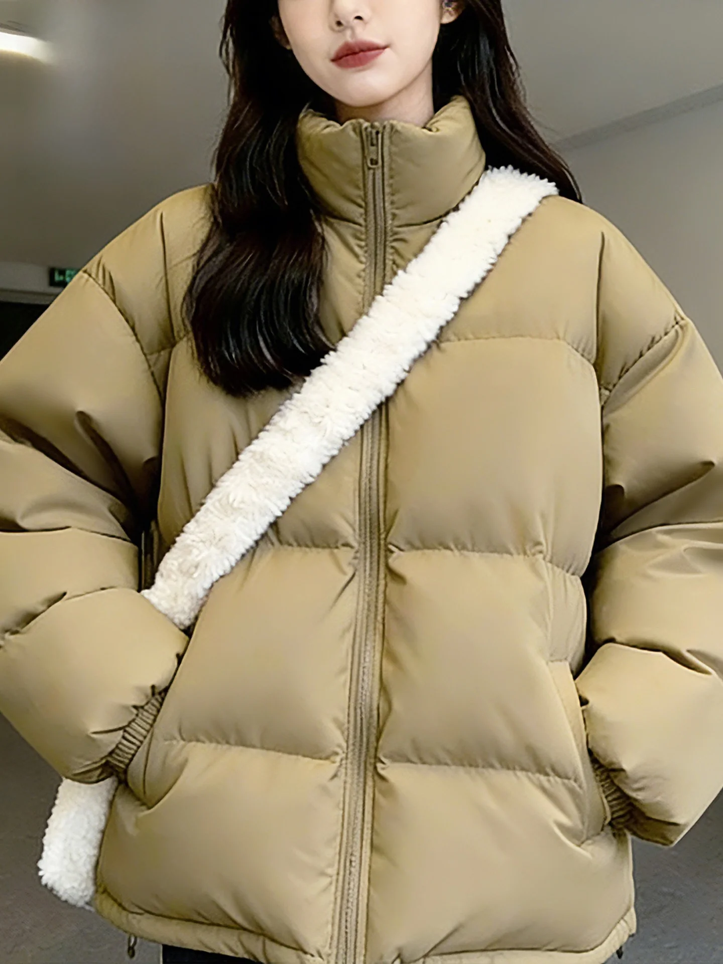 

Thiened Bread Sle Cotton Jaet Stand Collar Men's Winter Warm Outerwear Youth Faion Loose Fit Polyester