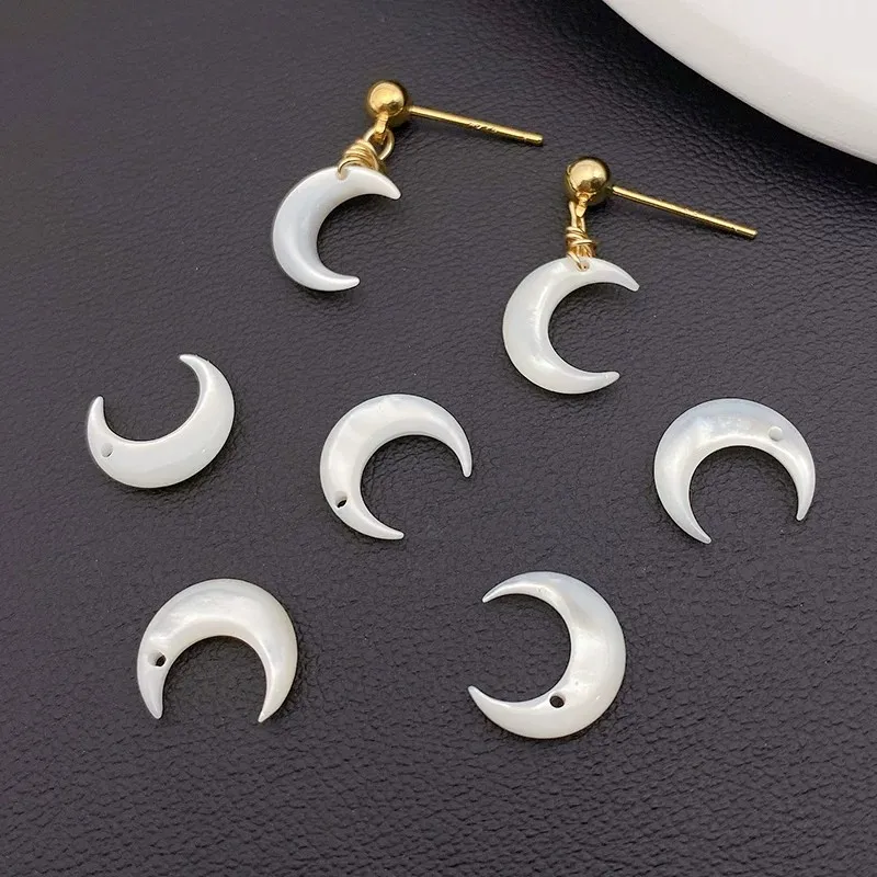 Natural White Shell Crescent Moon ,Hand Carved Mother of Pearl Double Horn Crescent , Hole 0.8mm Jewelry Accessories view 3