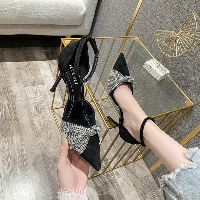 

2023 New Luxury Design Women Shoes Thin High Heel Rhinestone Pointed Toe Sandals Buckle Strap Pumps Sexy Chaussures Femme