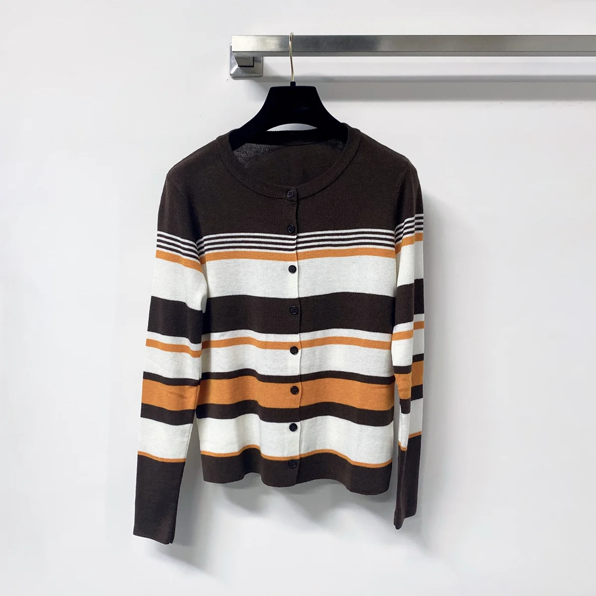 2026 high-quality women's striped round neck knitted cardigan--hb810