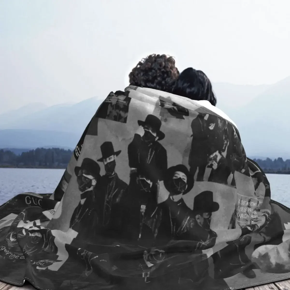 

Ateez Plaid Baby Blankets Sofa Cover Coral Fleece Plush All Season Korean Singer Throw Soft for Sofa Car Plush Thin Quilt