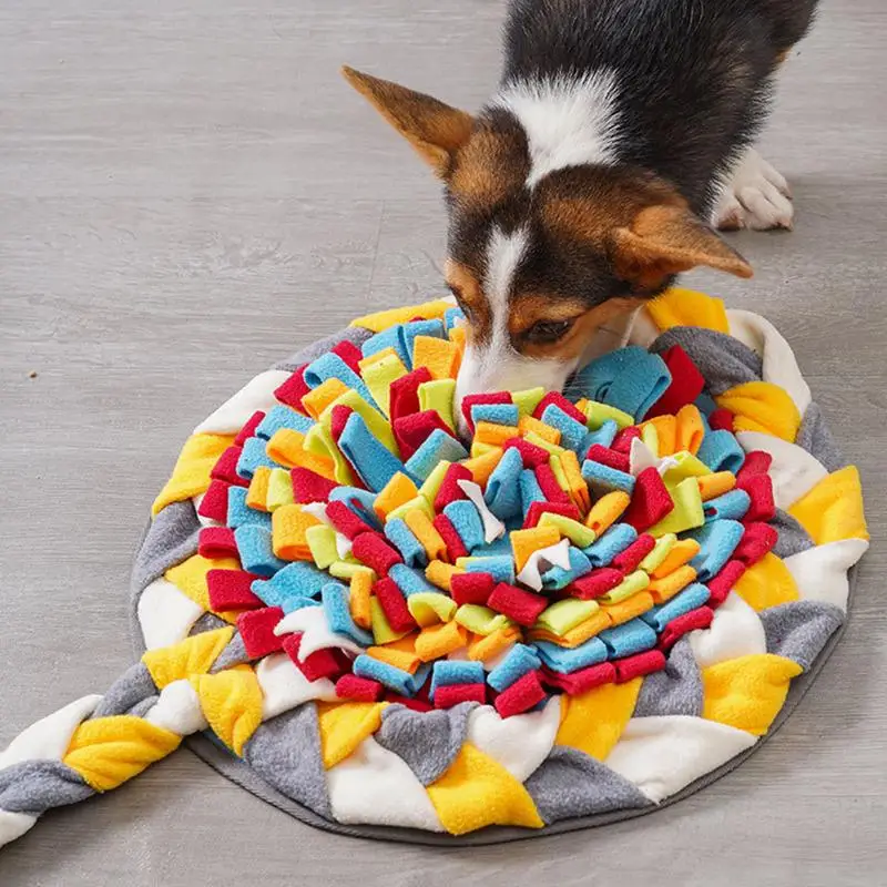 Dog Digging Toy Safe Sniffing Mat 5 Squeaky Carrots Portable Foraging Mat Interactive Smell Mat For Indoor Outdoor Stress Relief