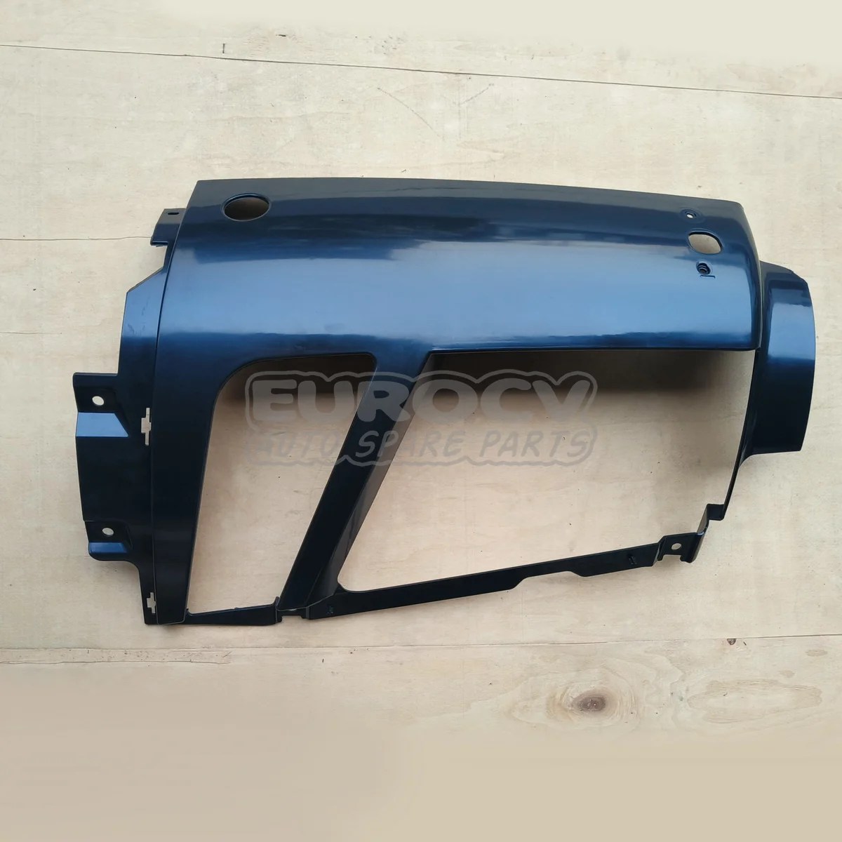 Spare Parts for Volvo Trucks VOE 82051316 21478761 R.H  Headlamp Panel