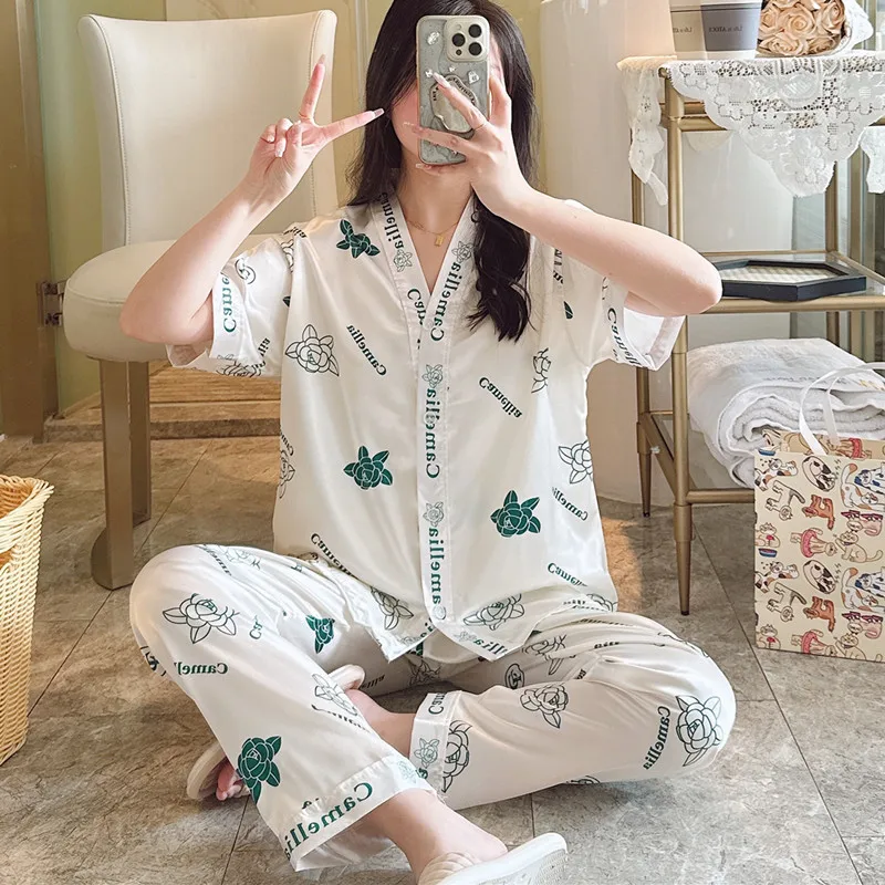 

Роскошные шелковые пижамы, женские тонкие брюки из ледяного шелка с короткими рукавами, костюм больших размеров, кардиган с буквенным принтом, топ на пуговицах, брюки Rom