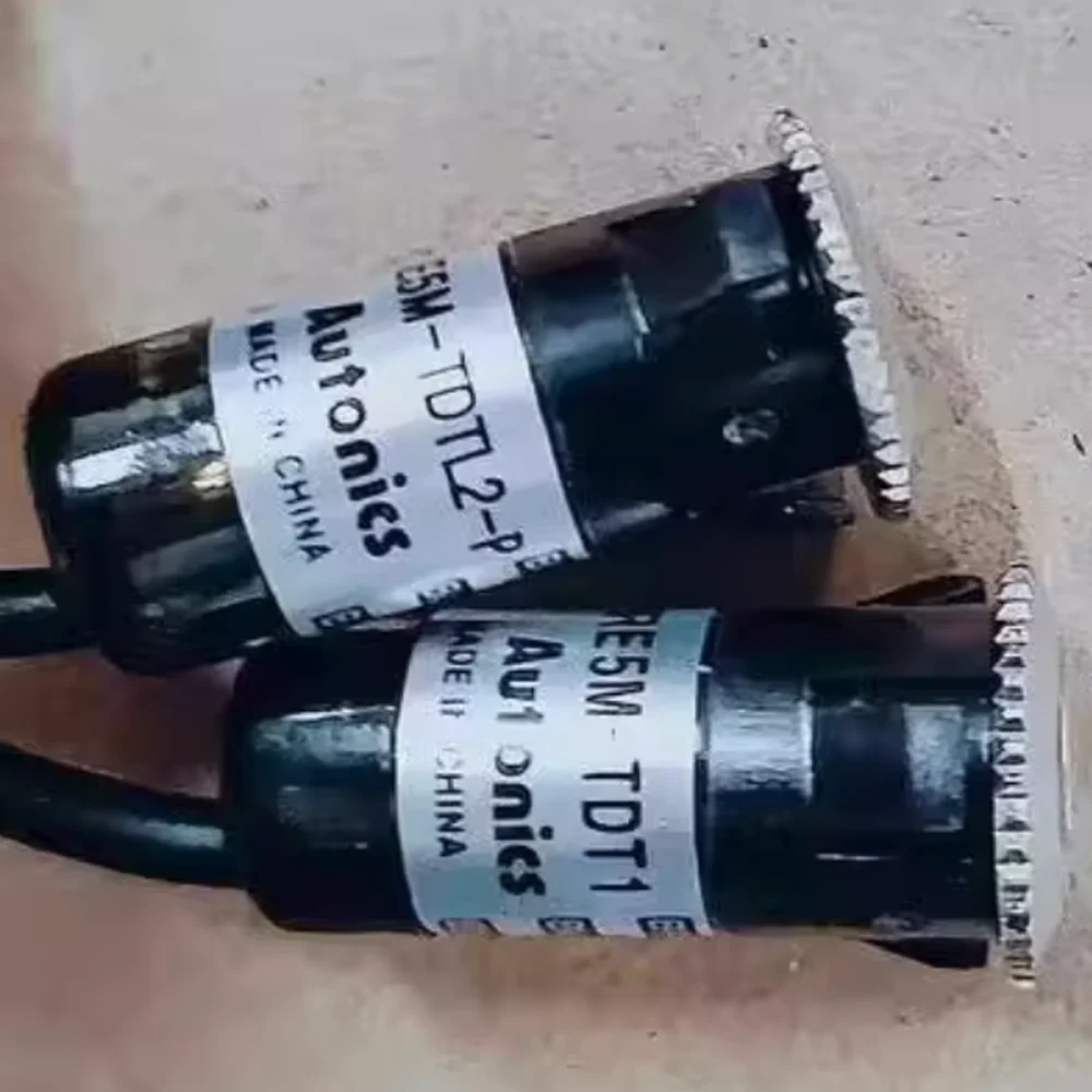 บันไดเลื่อนออปโตอิเล็กทรอนิกส์เซนเซอร์โฟโตอิเล็กทริคสวิตช์ BRE5M-TDT1 BRE5M-TDTL2-P