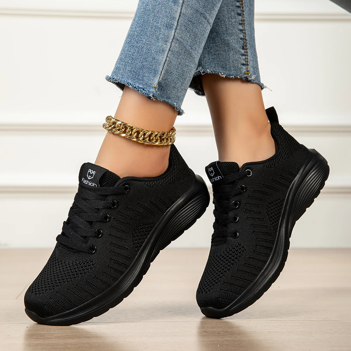 Women's Casual Sports Shoes, Breathable Running Shoes, Lightweight Travel Shoes, Student Running Shoes, Flat-Soled Single Shoes, All-Season Work Shoes, Loose and Comfortable Sports Shoes, Fashionable Running Shoes, Stylish and Breathable, Solid Color Work Mesh Shoes