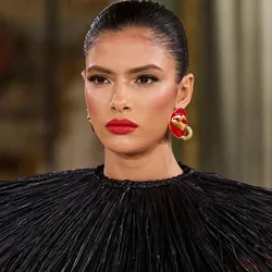 New Metal Red Enamel Lips Style Dangle Earrings For Women Fashion Jewelry Gorgeous Ladys' Statement Earrings Accessories