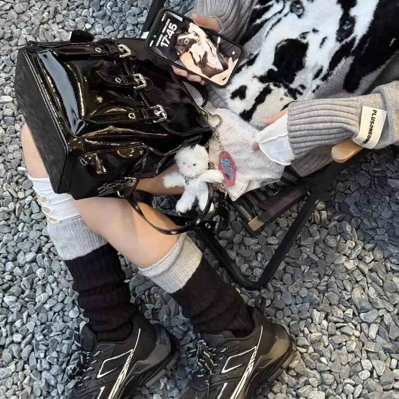 Versátil diseño de cuello redondo tops de moda cachorro jacquard cuello redondo suéter de punto de manga larga para mujeres en otoño e invierno,