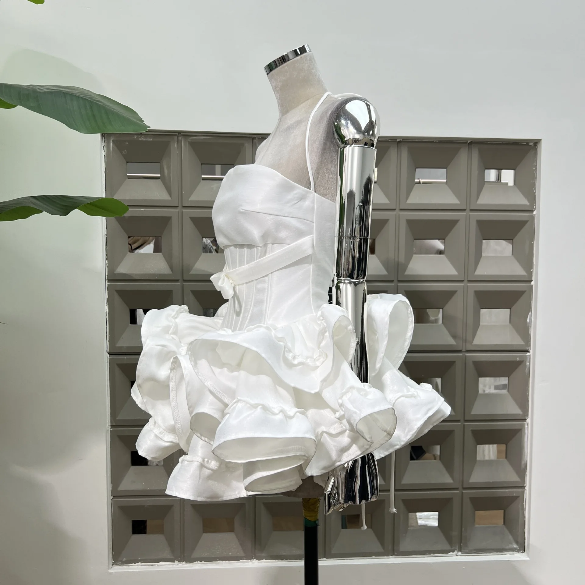 Conjunto de dos piezas blanco y rosa, vestido de graduación con cordones, vestido Sexy sin mangas con volantes y lazo, vestido acampanado + pantalones cortos, conjuntos de cóctel para fiesta de noche