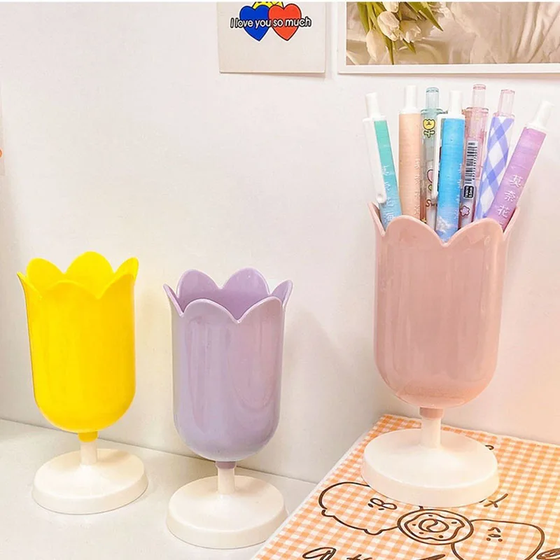 Decorazione di fiori di plastica tazza di matita creativa Tulip Pencil Organizer Organizer da scrivania porta pennelli per trucco ornamento per la