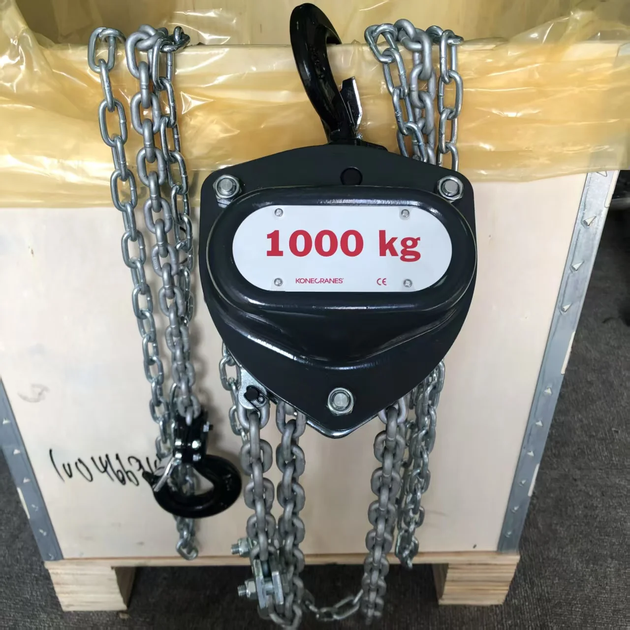 

Konecranes Galvanized Manual Chain hoist Are Used in Industries, Factories, and More.Building Maintenance