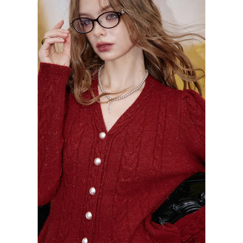 ELFSACK 2025 Winter New Arrivals Multi Color Grey Butto-front Peplum Knit Sweater For Woman