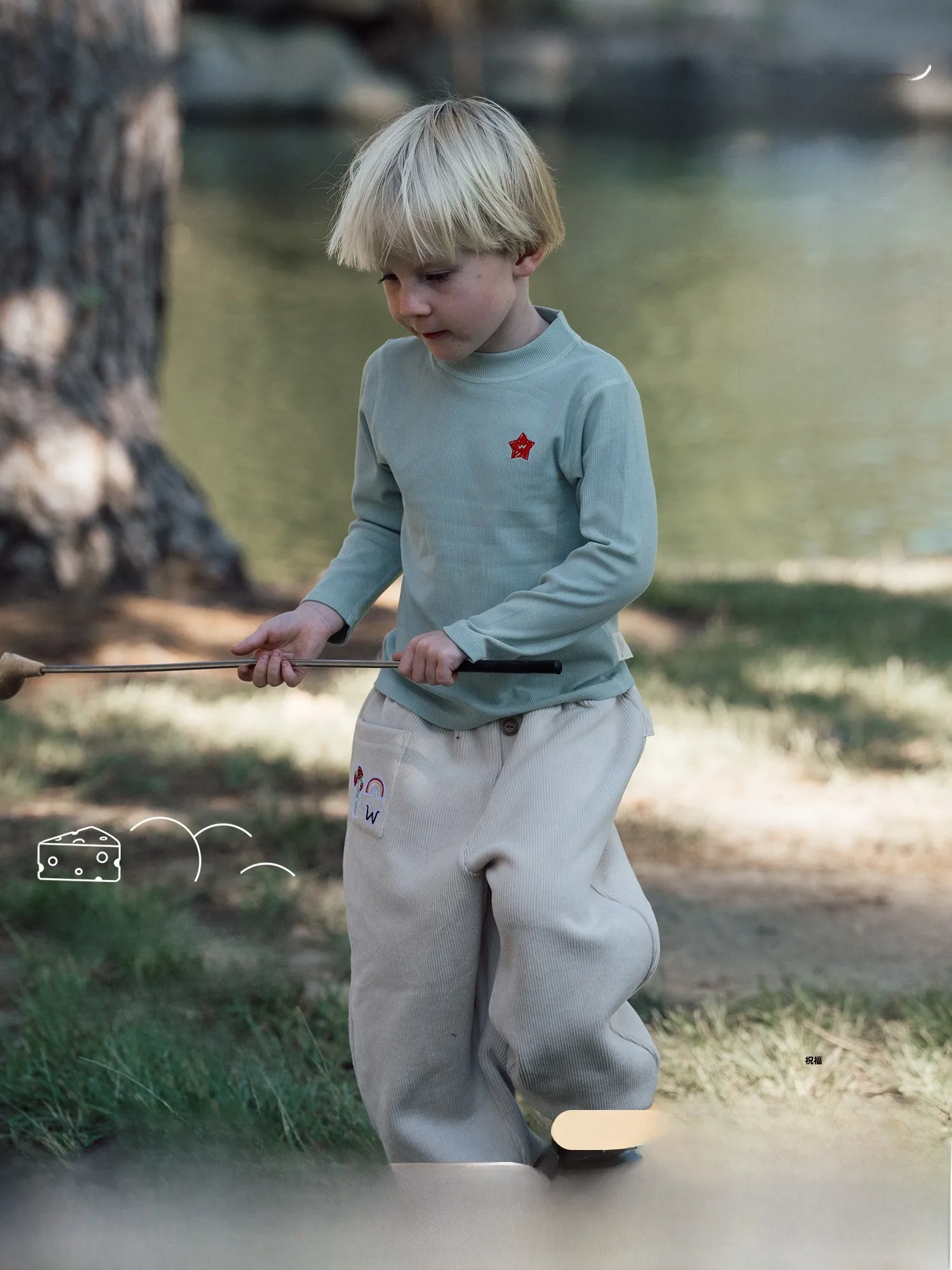 ゆったりとした長袖子供用-t-シャツストライプベースレイヤーシャツ男の子と女の子用白小麦冬新着子供服