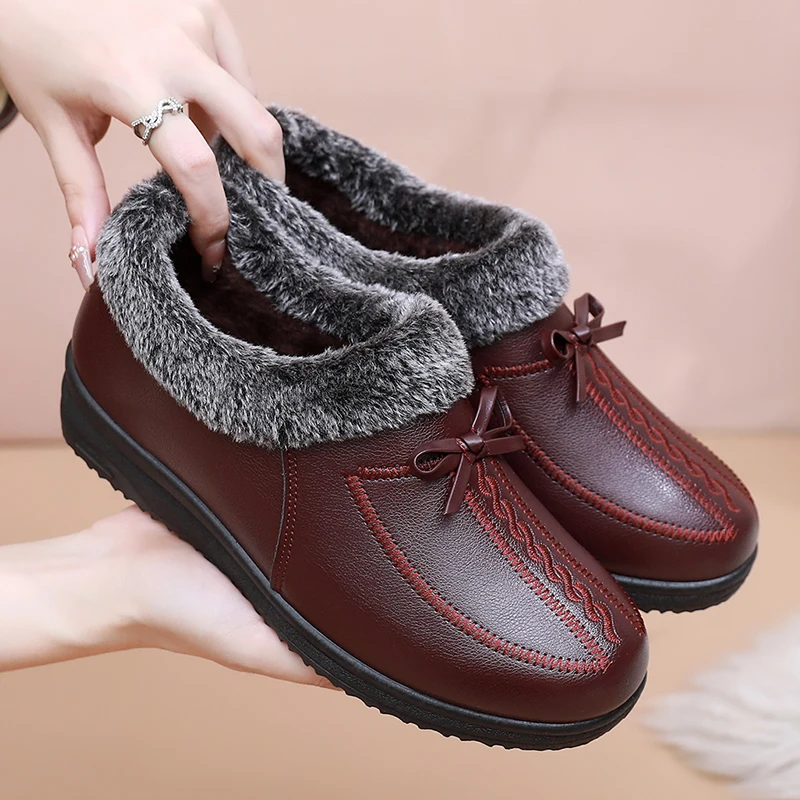 Zapatos de invierno para mujer con suela suave y cómoda, forrados con forro polar cálido, planos y antideslizantes, de algodón, para señoras de mediana edad y mayores.