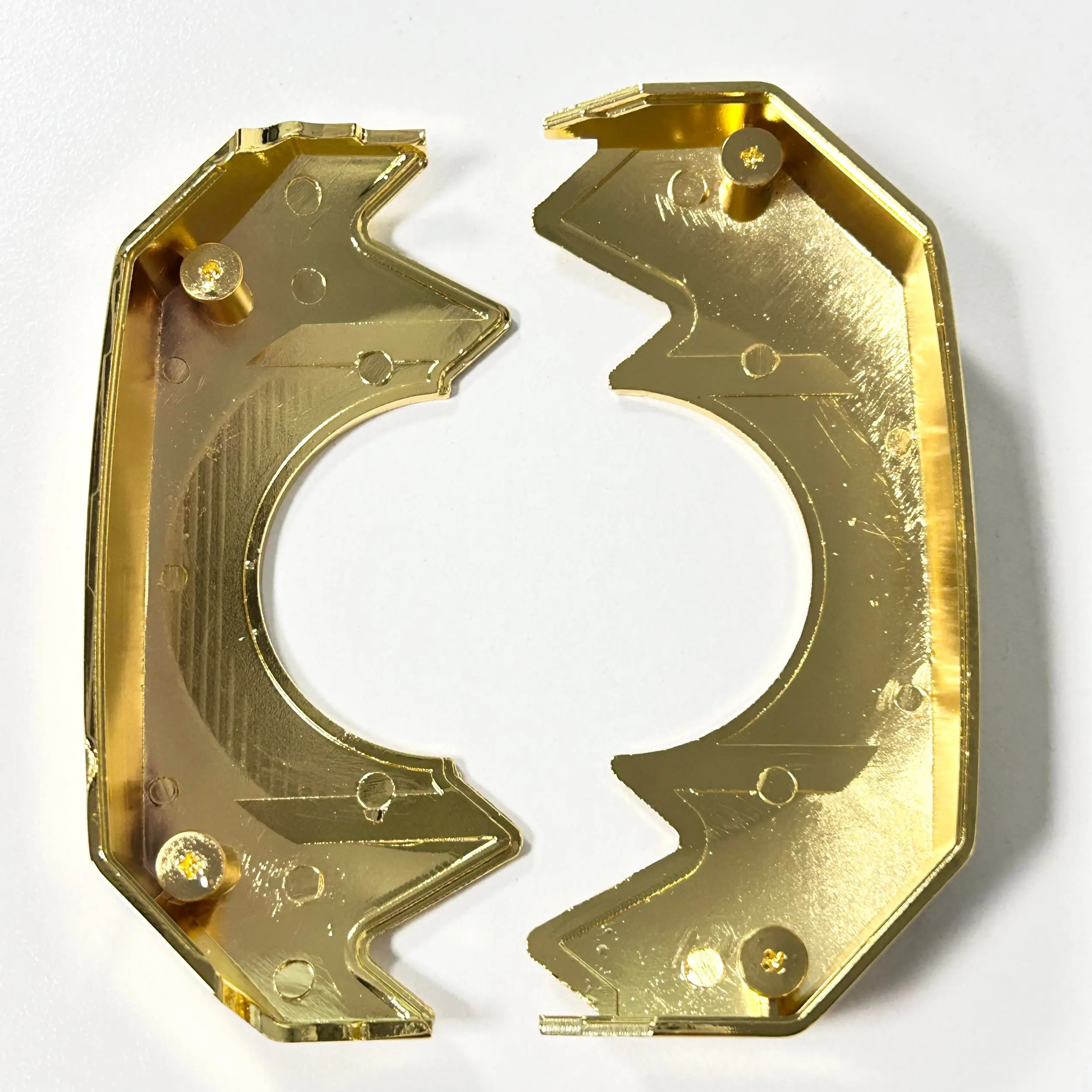 

Пластина обновления Legacy Morpher — часть коррекции золота от Bandai