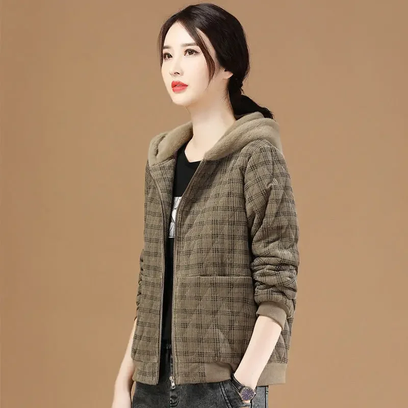 Women Plaid Loose Lambswool Cotton-padded Corduroy Jackets New Winter 2024 Retro Plus Velvet Clothes Short Coats Female Outwear