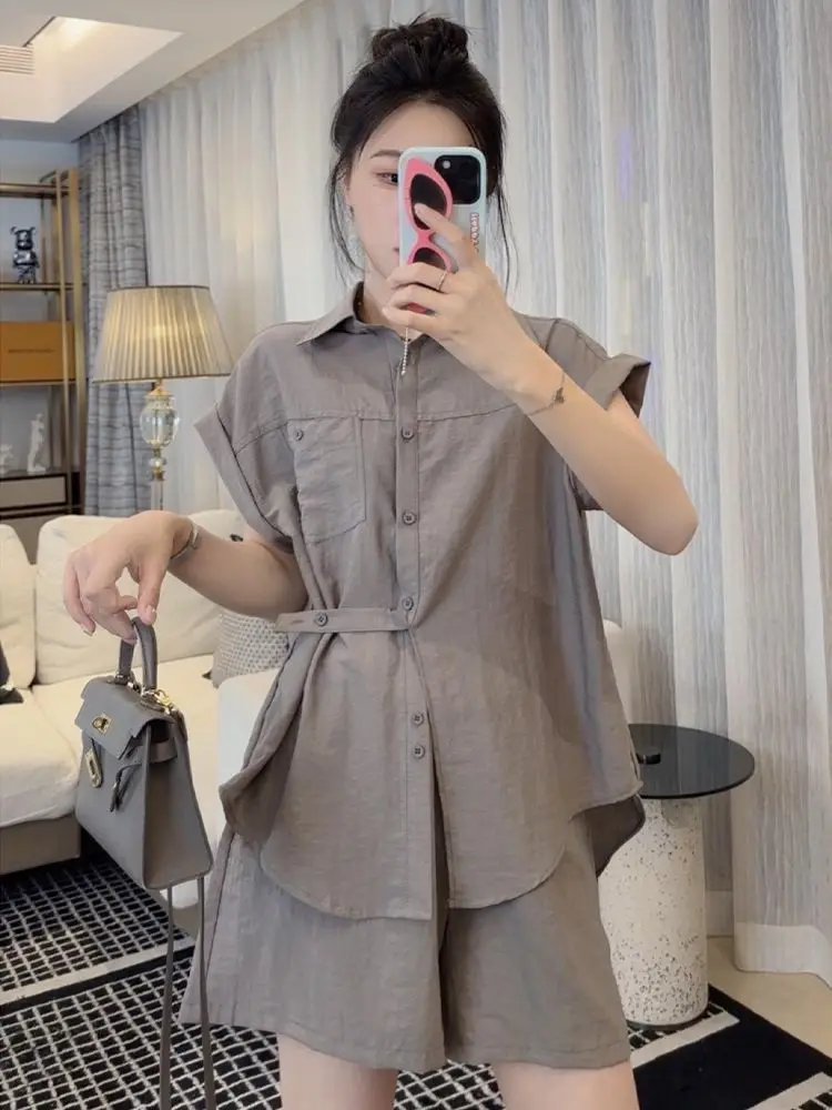 

Women Summer High-end Lapel Short-sleeved Single-breasted Shirt + High Waist Loose Casual Straight Wide-leg Shorts Two-piece Set