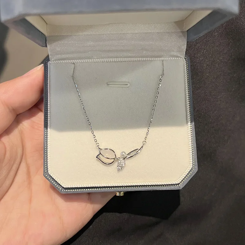 

Titanium steel does not fade fashion high-end necklace women