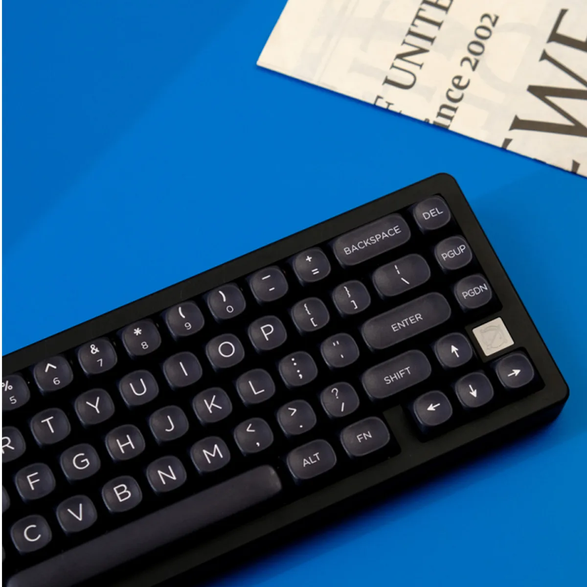 129 key minimalist black PBT material sublimation keycap suitable for gaming mechanical keyboard