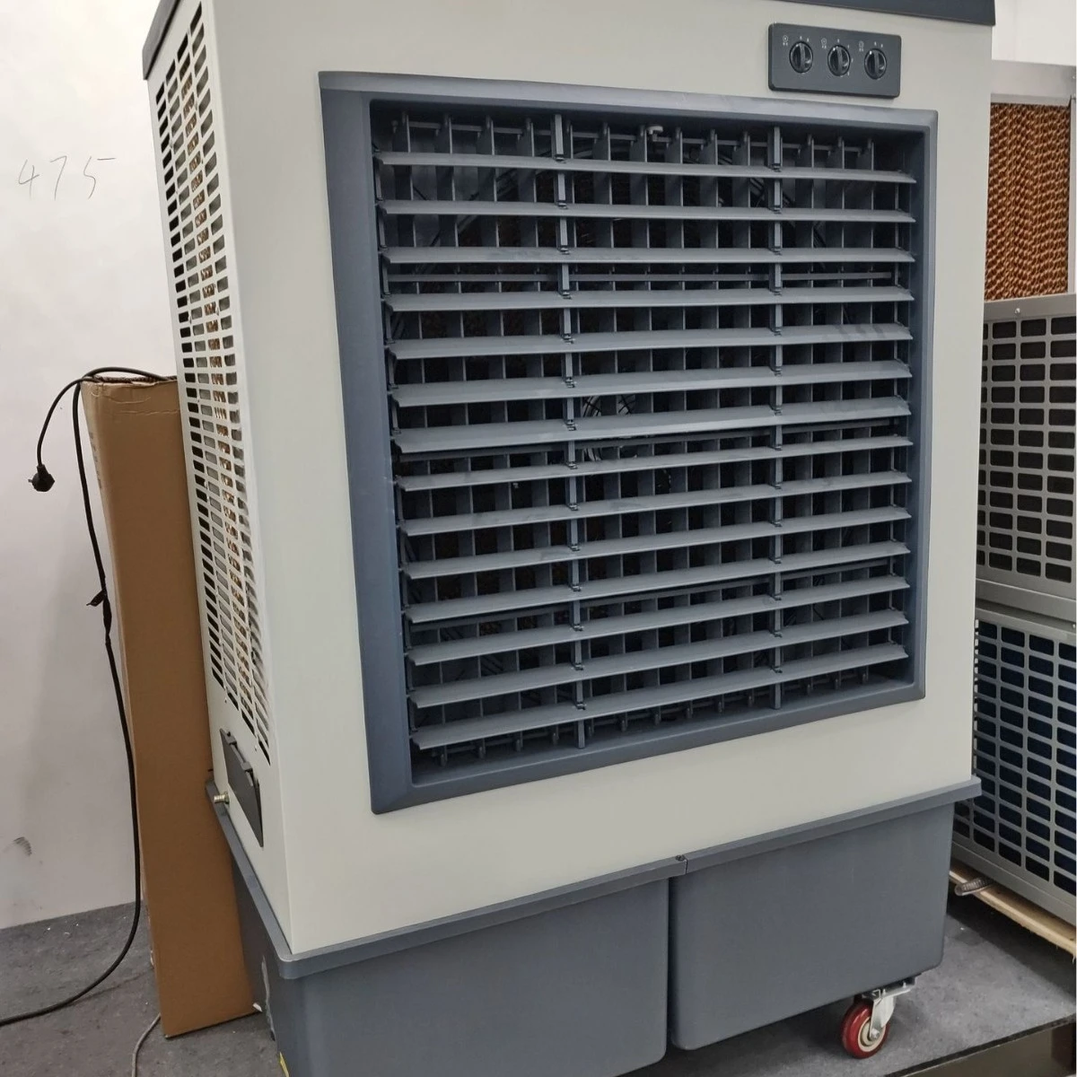 Large capacity industrial air cooler with heat exchange cooling fan for air conditioner water cooled metal iron shell