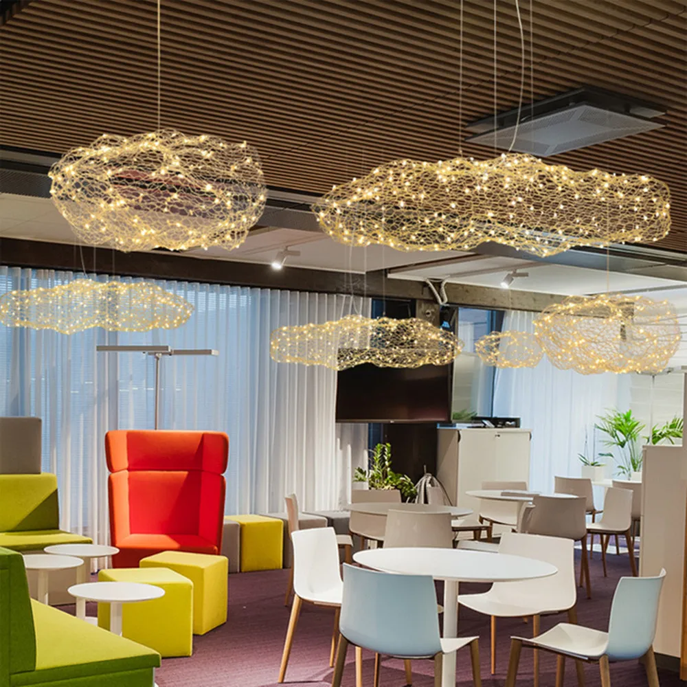 Imagem -04 - Modern Art Design Estrelas Fireflies Iron Mesh Cloud Chandelier Quarto Escada Restaurantes Criativos Luminárias Decorativas Led