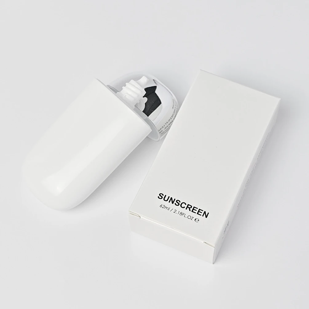 العلامة الخاصة الواقية من الشمس شعار مخصص عزل تبييض غير وهمية بيضاء خفيفة الوزن تنفس السلس ماكياج جميع أنواع البشرة الجمال