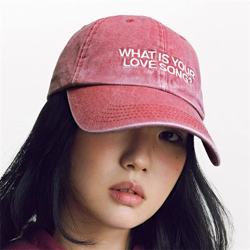Boné de Beisebol Unissex de Moda com Bordado de Tricô 'What Is Your Love Song' Kpop, para Concertos e Turnês Mundiais, para Uso ao Ar Livre