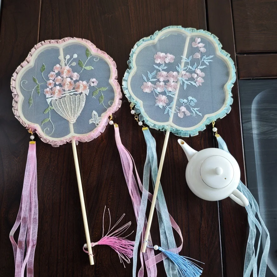 

LH antique embroidery fan double-sided embroidery semi-transparent long handle Chinese scenic spot photo decoration