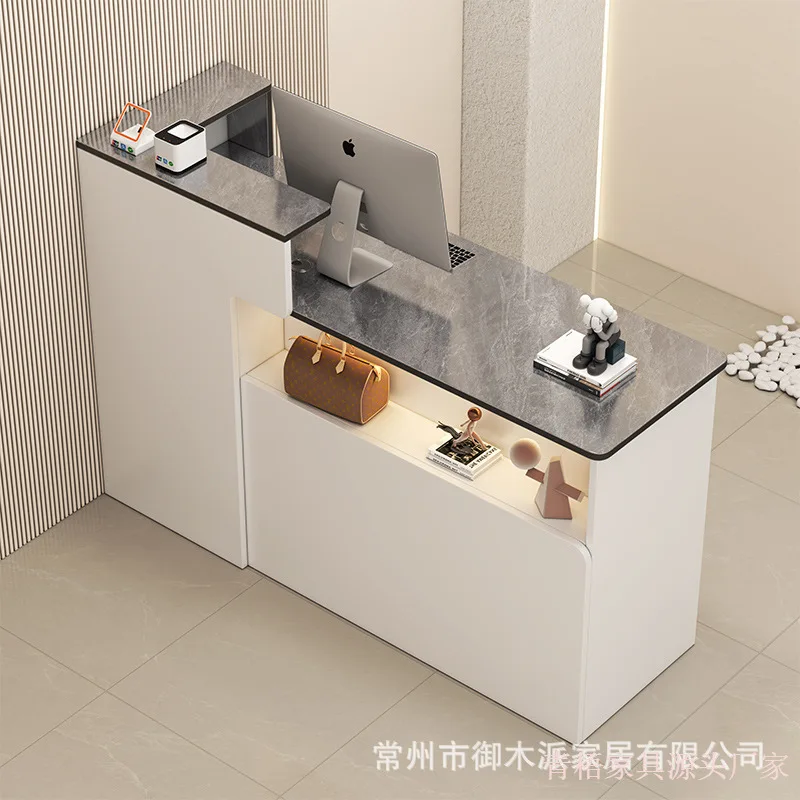 Bar checkout page Front desk Clothing store Women's clothing store Small counter table Simple modern beauty salon table