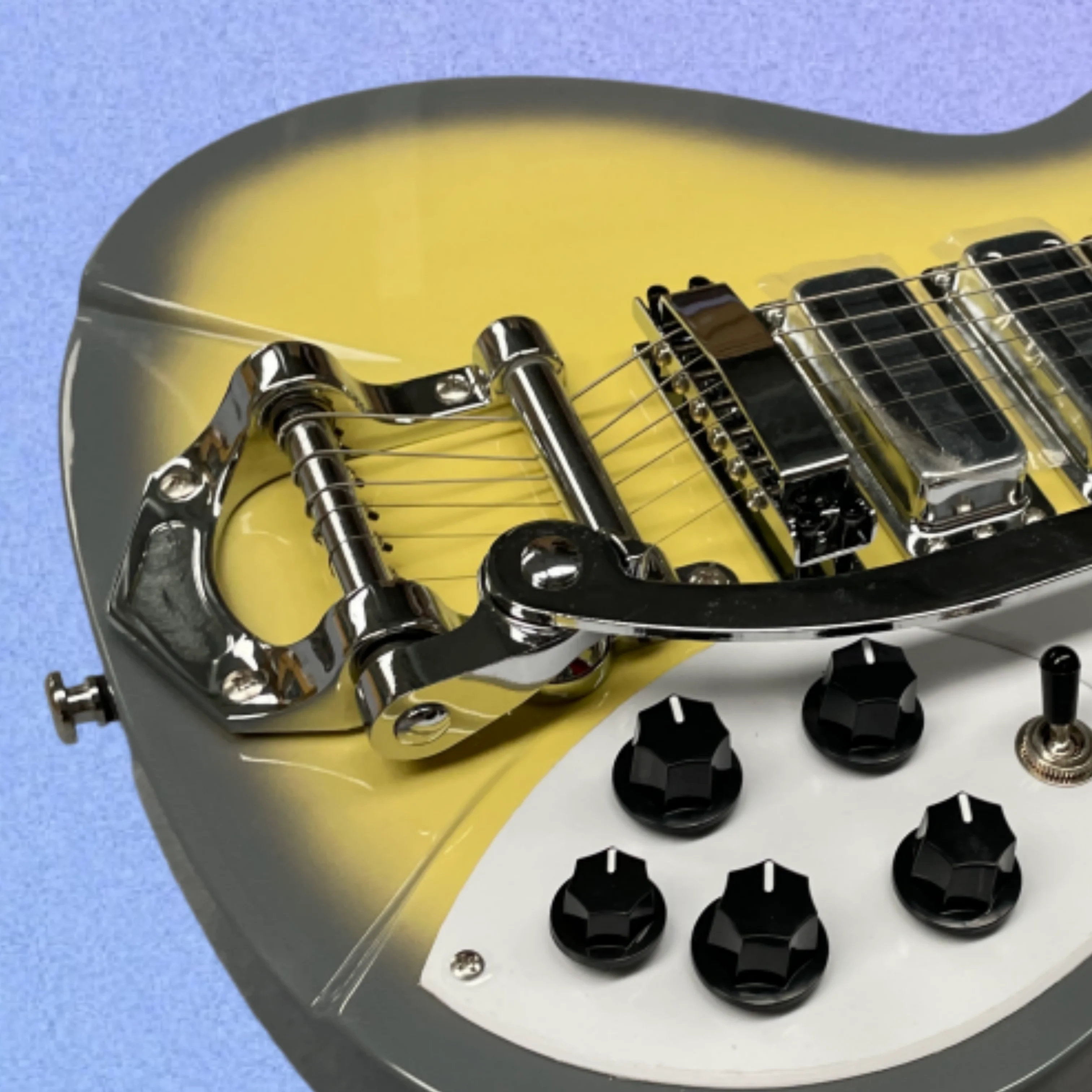 Yellow-Gray Gradient Electric Guitar With HHH Pickups, White Guard Plate Guitars, Whammy Bar Tremolo Electric Guitarra