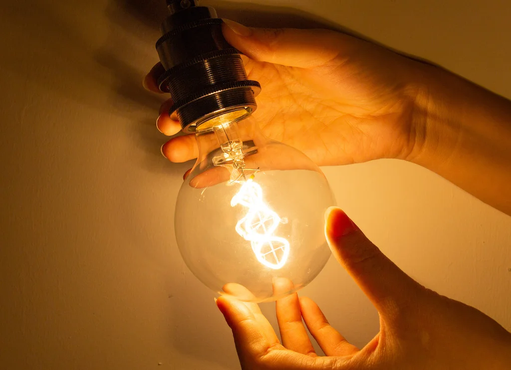 G80 Spiral Filament Edison LED Globe Bulb E27 4W 2700K