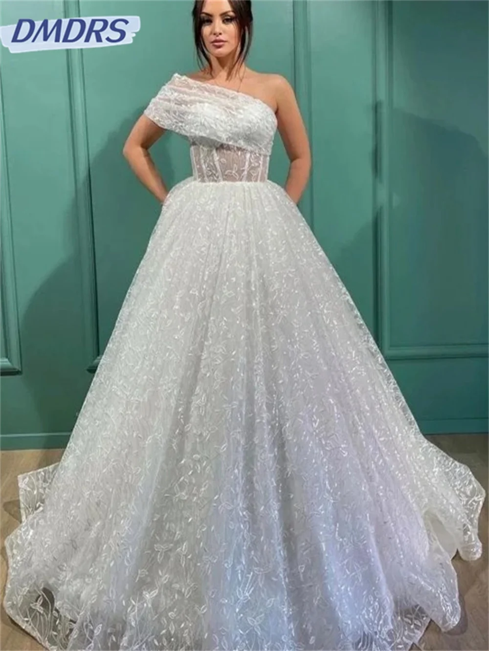 Elegante vestido de noiva de um ombro, vestido sem encosto, vestido em linha, vestido luxuoso, 2022