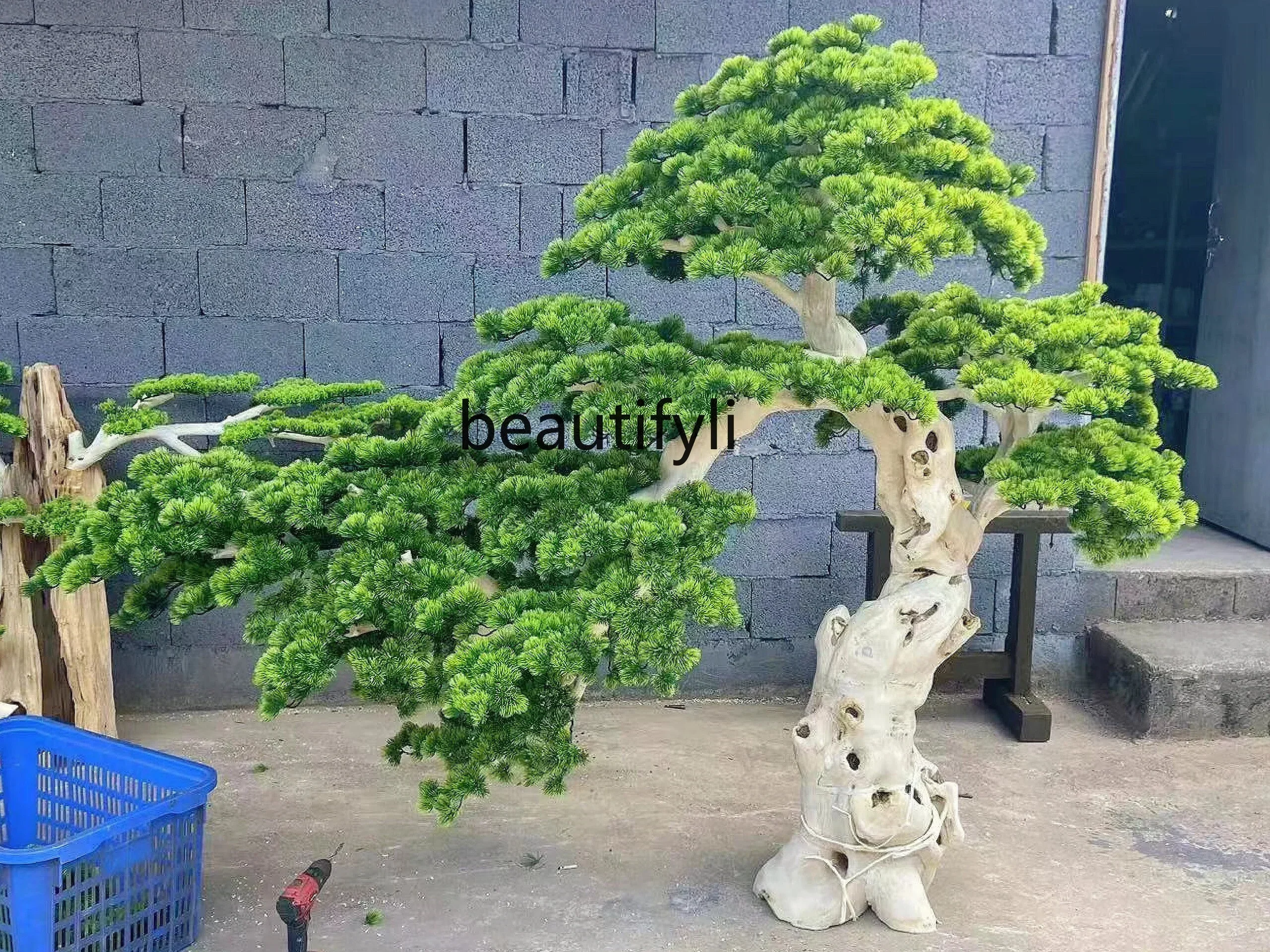 Y2344 Large welcome pine simulated pine wood carving ornament entrance hotel landscape decoration green plants