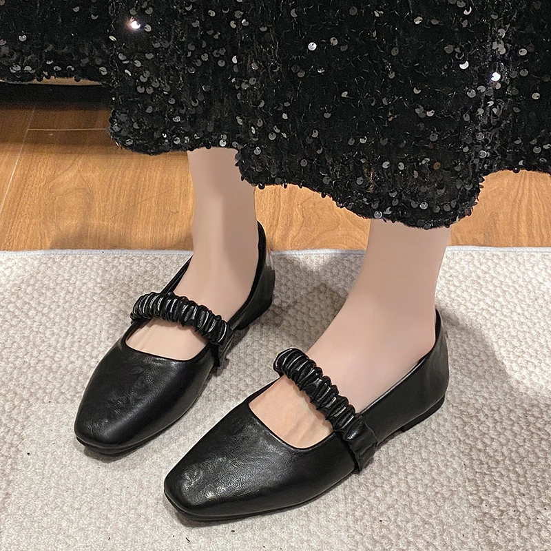 

2025 Women's New Leather Round Head Buckle Soft and Comfortable Pleated Low Heel Retro Mary Jane Single Shoes Женская Обувь
