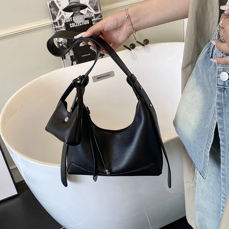 

‌2025 Trendy Small Crossbody Bag - Underarm Purse with Shoulder Strap, Minimalist Moon-Shaped Design, Spacious Organizer